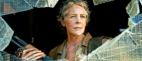 carol-walking-dead-season-51